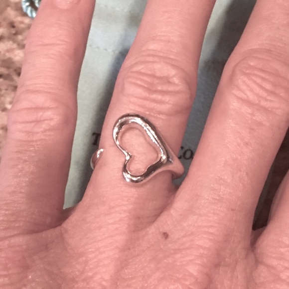 Tiffany & Co Elsa Peretti Silver Open Heart Ring - Picture 5 of 8